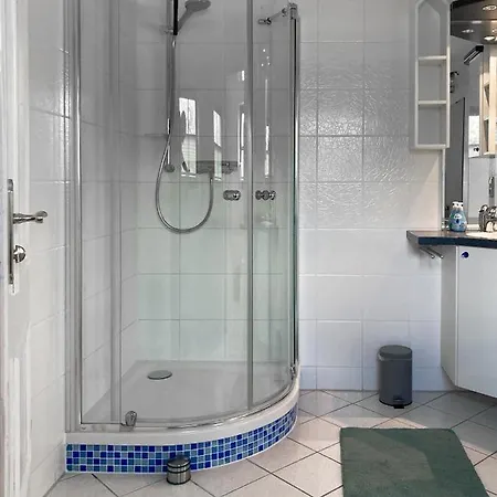 In - Nahe Salzhaff & Ostsee - Mit Gartenterrasse Appartamento